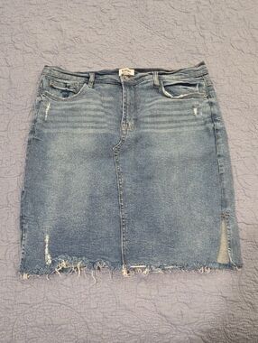 Kensie Light Blue Frayed Hem Denim Mini Skirt Size 10 (30)